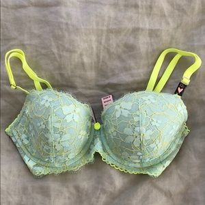 NWT Victoria’s Secret Dream Angels lined demi
